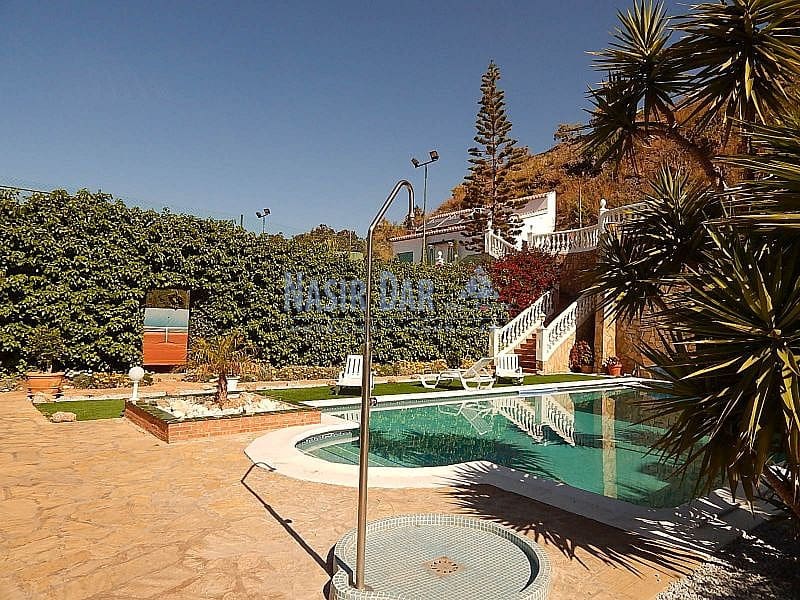 8 soveværelse Villa til salg i Torrox med swimmingpool - € 1.400.000 (Ref: 4452788)