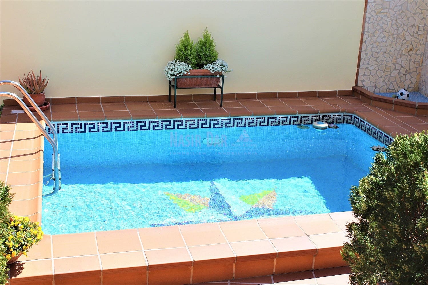 4 chambre Villa/Maison à vendre à Nerja avec piscine - 850 000 € (Ref: 4518381)