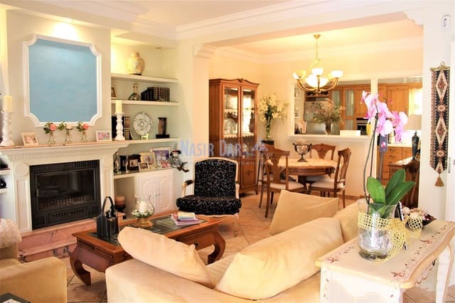 4 soverom Villa til salgs i Centro, Nerja med svømmebasseng - € 850 000 (Ref: 4518381)