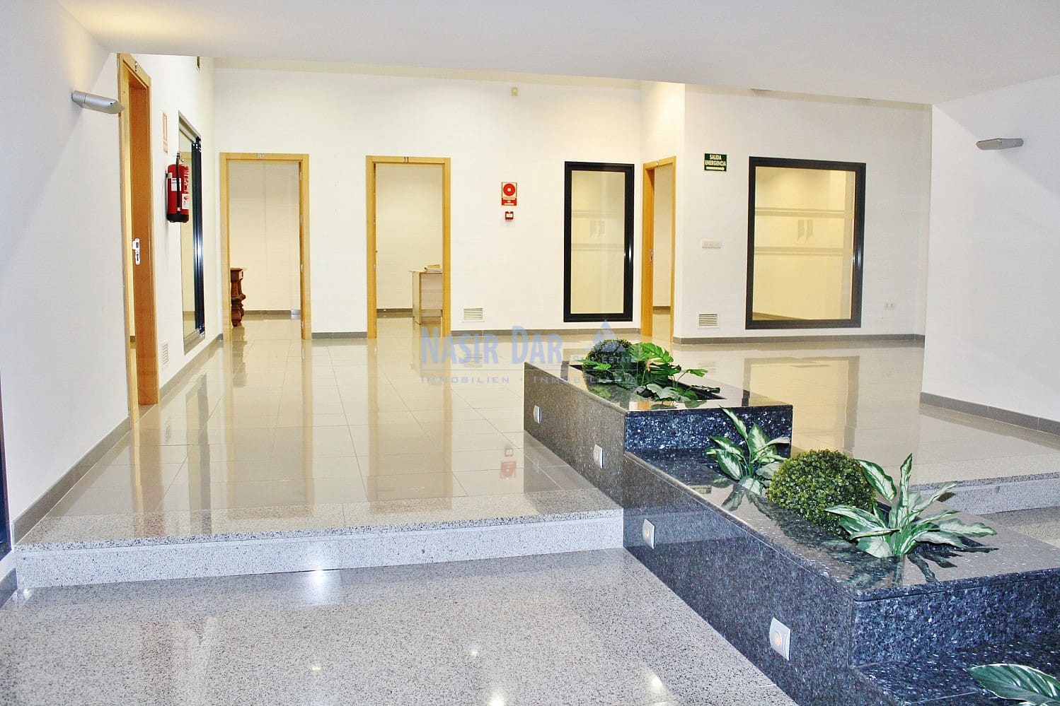 Kommersiell til salgs i Nerja - € 650 000 (Ref: 5106331)