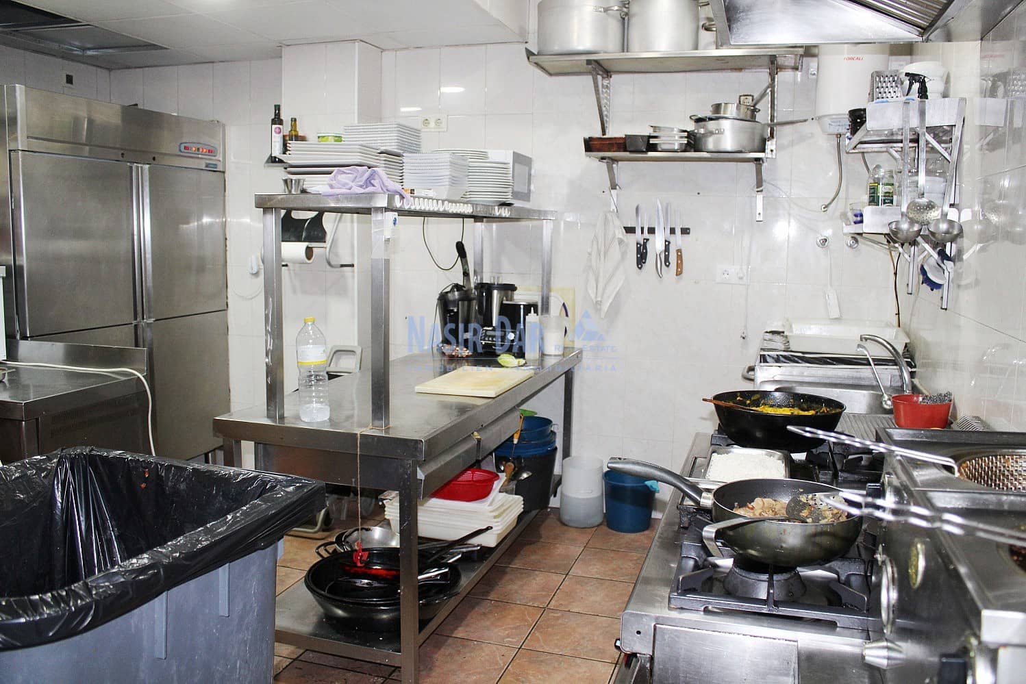 Erhverv til salg i Almunecar - € 350.000 (Ref: 6013092)