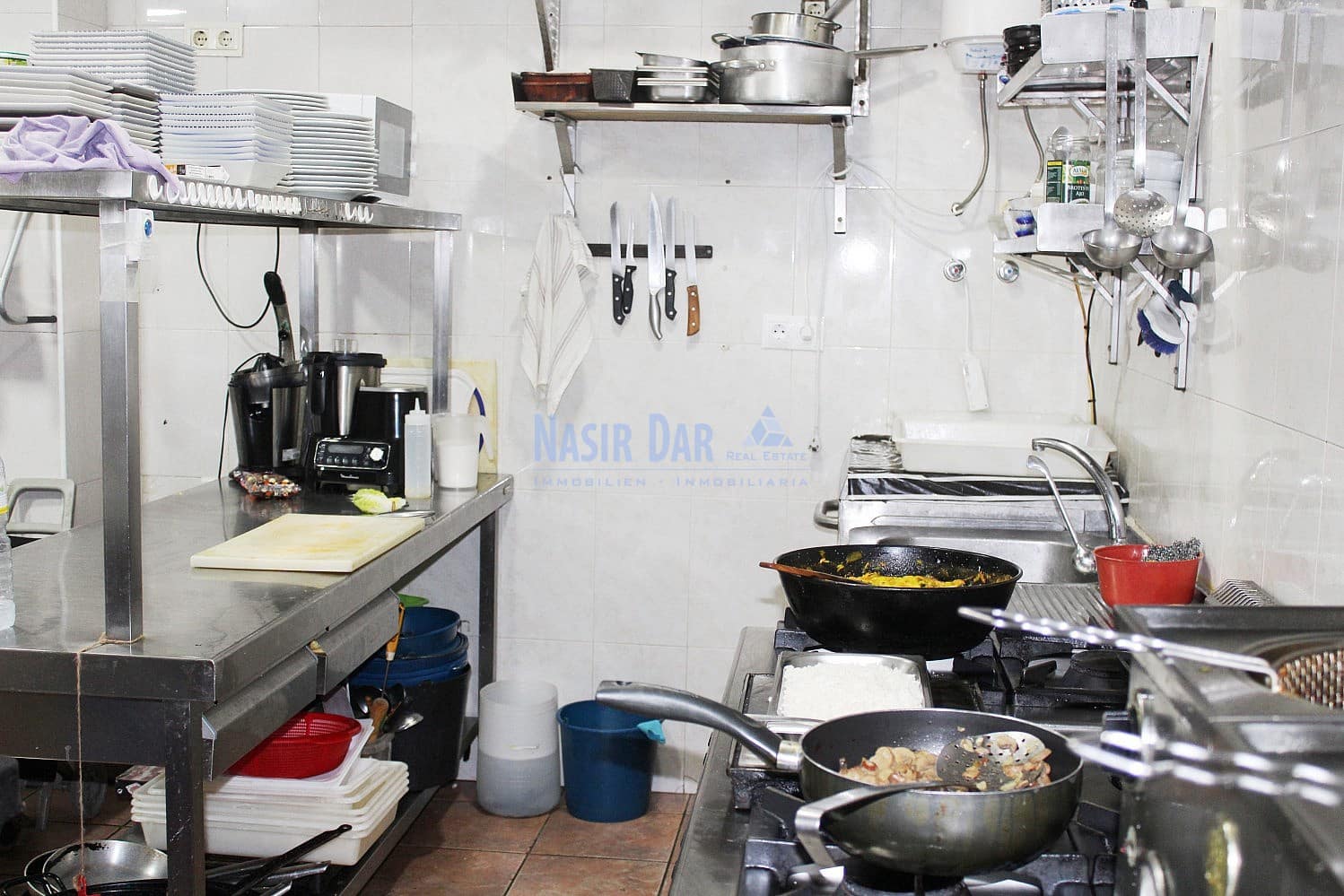 Erhverv til salg i Almunecar - € 350.000 (Ref: 6013092)