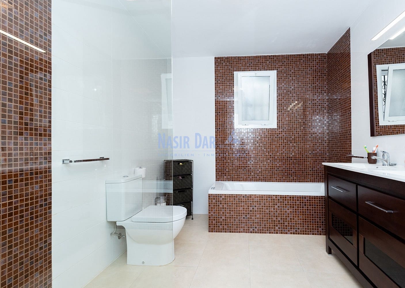 5 chambre Villa/Maison à vendre à Nerja avec piscine - 699 000 € (Ref: 6779810)