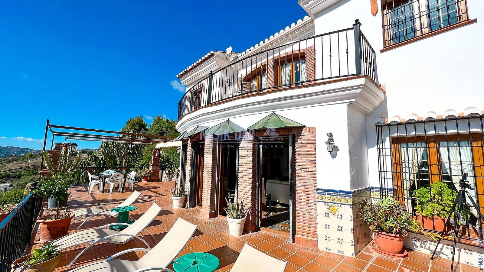 6 soverom Villa til salgs i Frigiliana med svømmebasseng garasje - € 1 200 000 (Ref: 7128177)