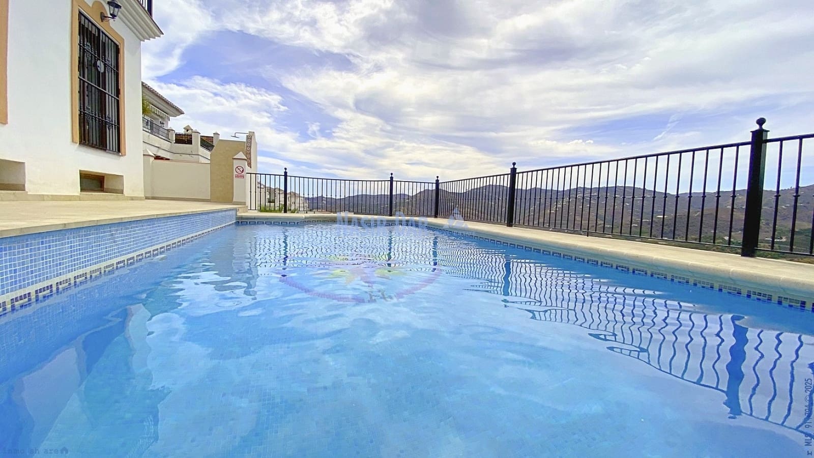 5 soveværelse Villa til salg i Frigiliana med swimmingpool - € 850.000 (Ref: 7128187)