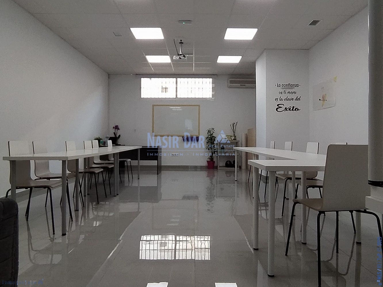 2 soveværelse Erhverv til salg i Velez-Malaga - € 180.000 (Ref: 7128244)