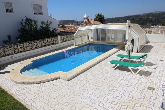6 soveværelse Villa til salg i Torre del Mar, Vélez-Málaga med swimmingpool - € 799.000 (Ref: 7550744)