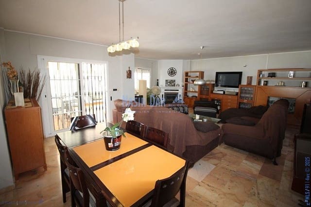 6 soveværelse Villa til salg i Torre del Mar, Vélez-Málaga med swimmingpool - € 799.000 (Ref: 7550744)