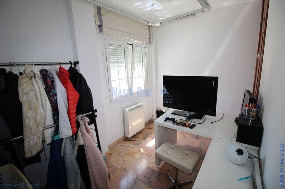 6 soveværelse Villa til salg i Torre del Mar med swimmingpool - € 799.000 (Ref: 7550744)