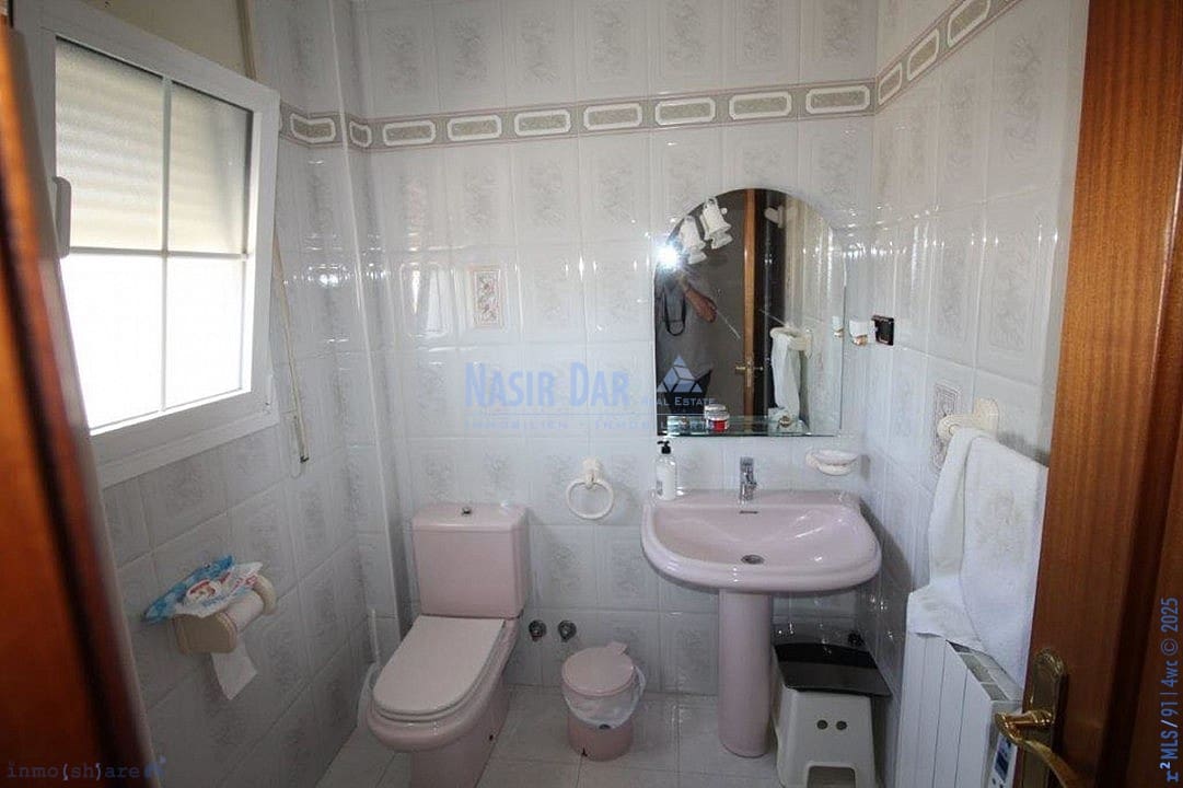 6 soveværelse Villa til salg i Torre del Mar med swimmingpool - € 799.000 (Ref: 7550744)