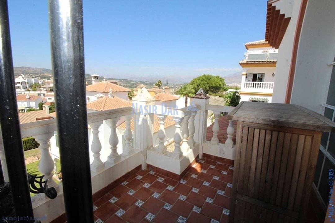 6 soveværelse Villa til salg i Torre del Mar med swimmingpool - € 799.000 (Ref: 7550744)