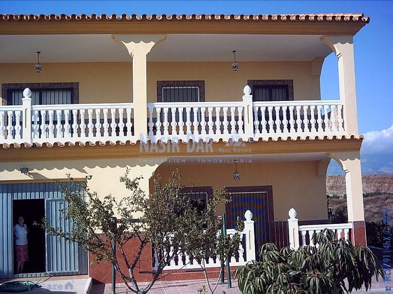 5 soveværelse Villa til salg i Almayate med swimmingpool - € 799.000 (Ref: 7550756)