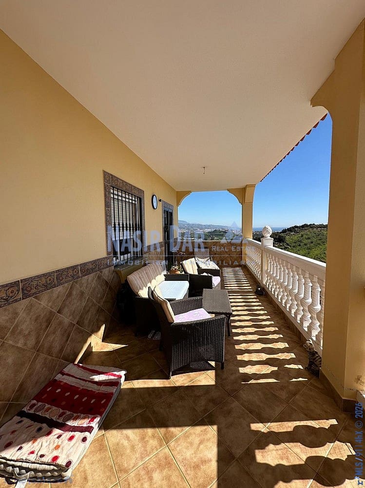 5 camera da letto Villa in vendita in Almayate con piscina - 799.000 € (Rif: 7550756)