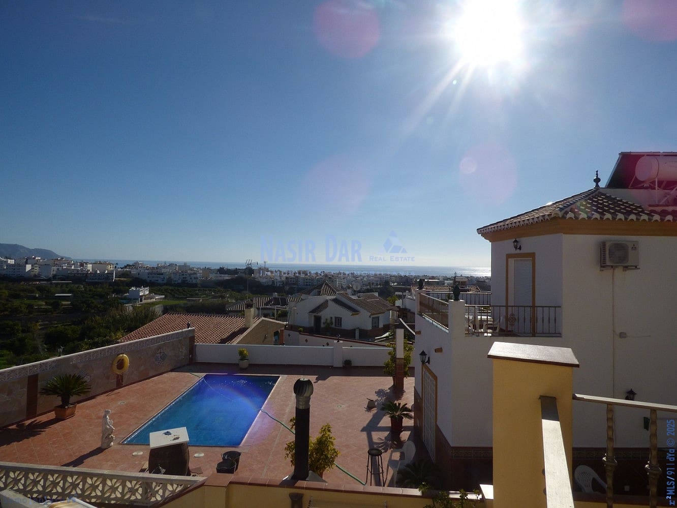7 quarto Moradia para venda em Nerja com piscina - 920 000 € (Ref: 7550764)