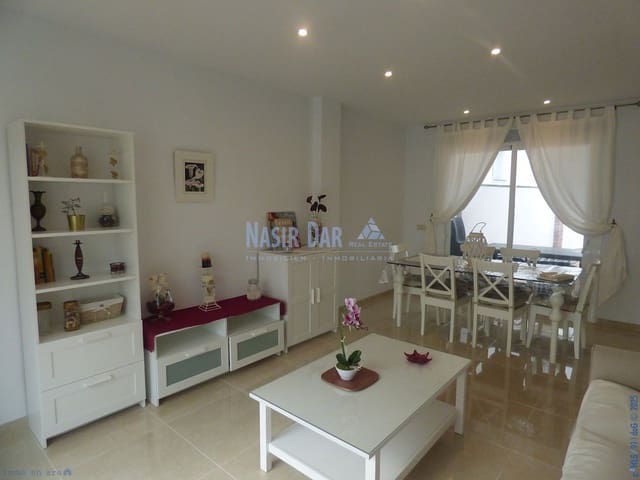 3 soveværelse Villa til salg i Centro, Nerja med swimmingpool - € 555.000 (Ref: 7572638)