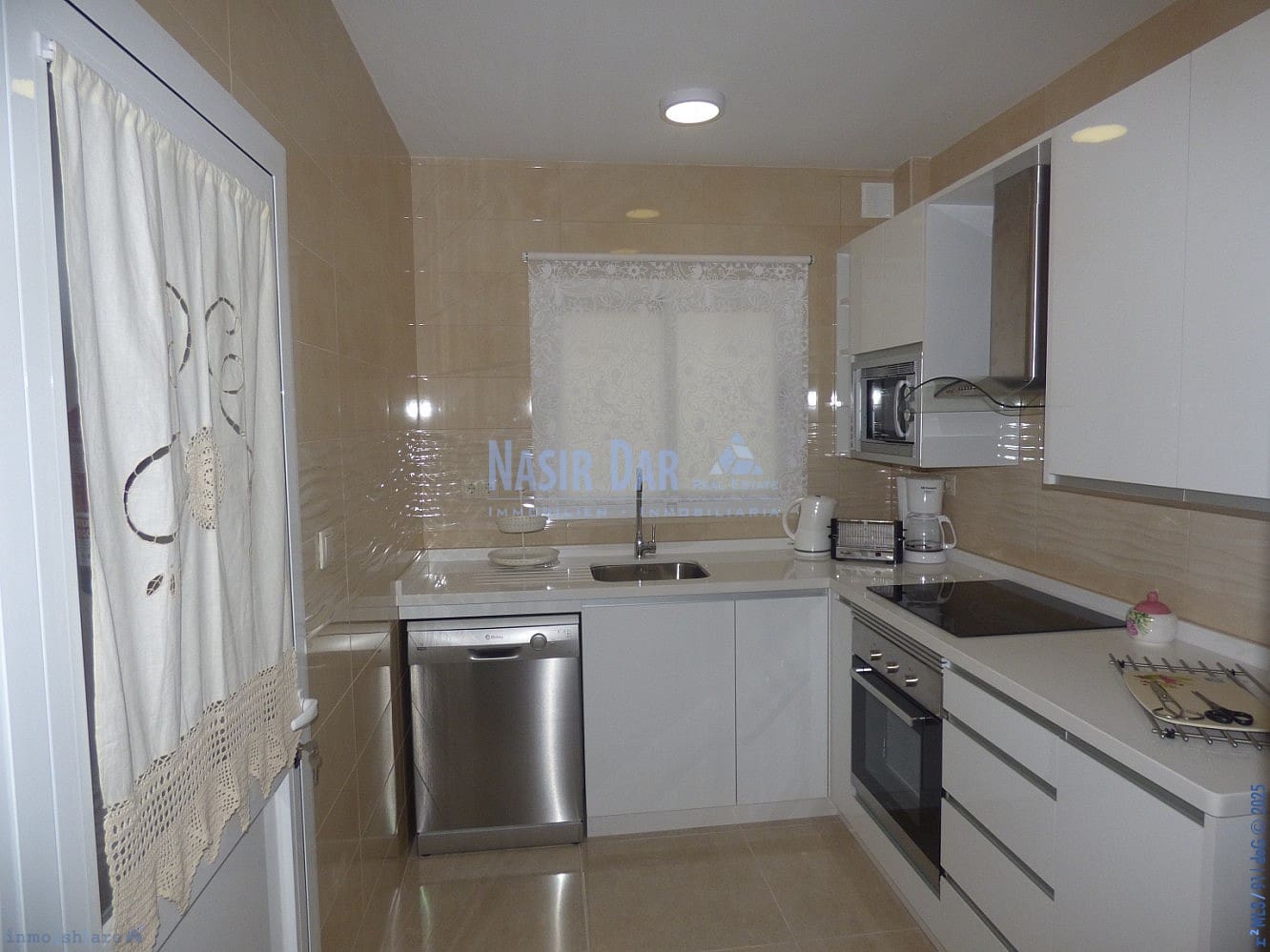 3 bedroom Villa for sale in Nerja with pool - € 555,000 (Ref: 7572638)
