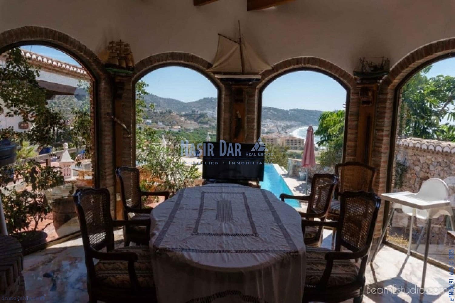 5 soveværelse Villa til salg i La Herradura med swimmingpool - € 1.250.000 (Ref: 7594065)