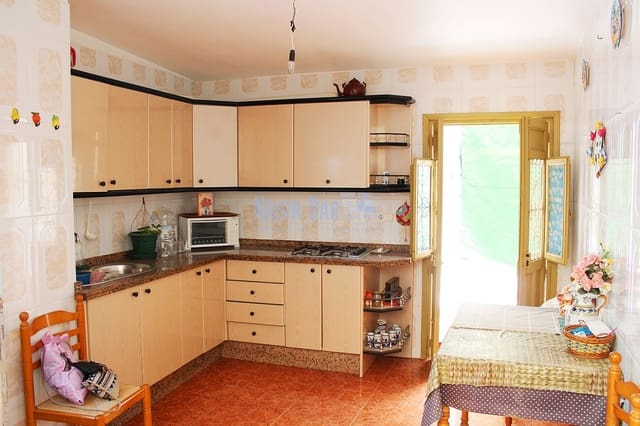 3 makuuhuone Huvila myytävänä paikassa Centro, Nerja - 1 000 000 € (Ref: 7618375)