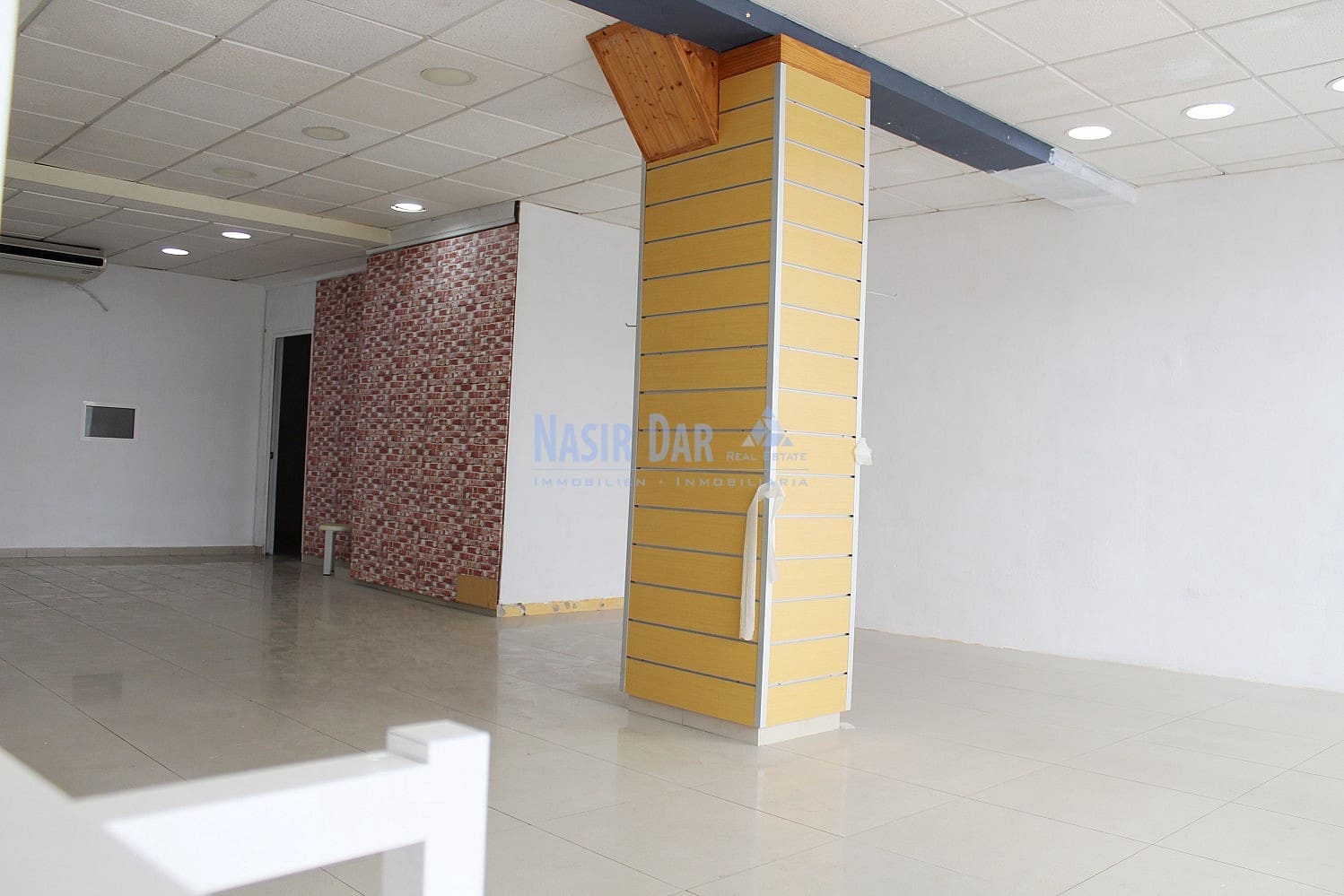 Commercieel te koop in Nerja - € 370.000 (Ref: 7626318)