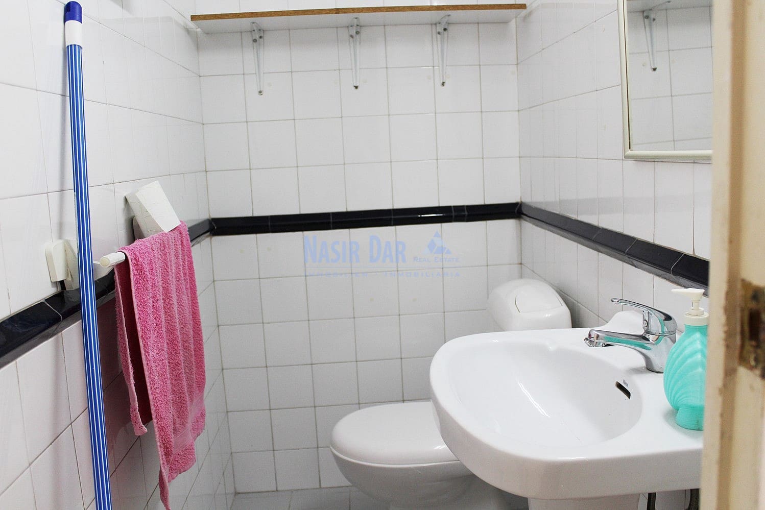 Commercieel te koop in Nerja - € 370.000 (Ref: 7626318)