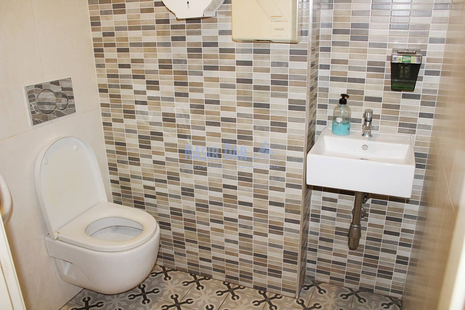 Kommersiell til salgs i Nerja - € 840 000 (Ref: 7703451)