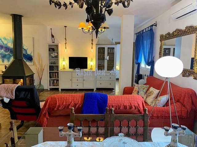 2 soveværelse Finca/Landehus til salg i Torrox Pueblo, Torrox med swimmingpool - € 580.000 (Ref: 7720852)