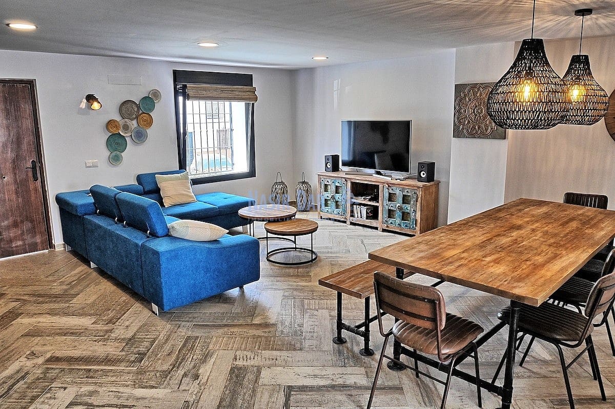 3 soverom Hus til salgs i Nerja - € 868 (Ref: 8296766)