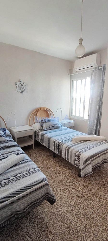 2 makuuhuone Huoneisto lomavuokrausta paikassa Nerja mukana uima-altaan - 602 € (Ref: 8296767)