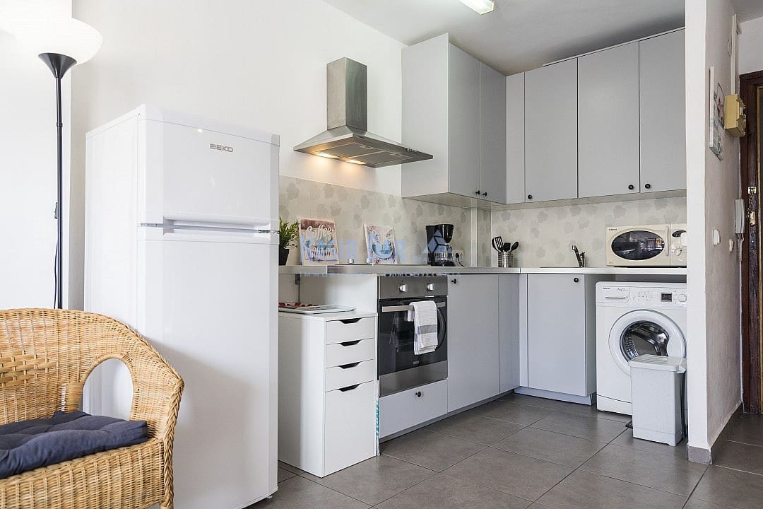 2 bedroom Apartment for holiday rental in Nerja with pool - € 434 (Ref: 8296769)