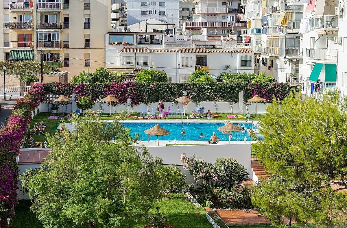 2 bedroom Apartment for holiday rental in Nerja with pool - € 434 (Ref: 8296769)