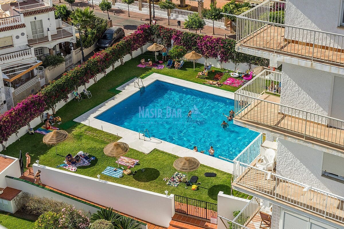 2 bedroom Apartment for holiday rental in Nerja with pool - € 434 (Ref: 8296769)
