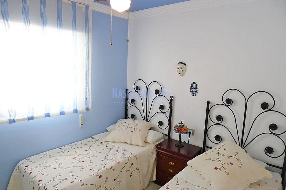 2 sovrum Lägenhet för semesterbostäder i Nerja med pool - 525 € (Ref: 8296773)