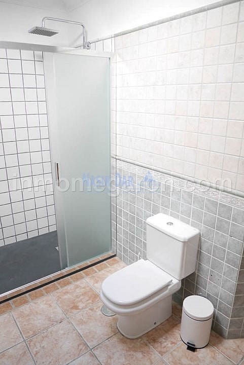 3 quarto Apartamento para arrendamento para férias em Nerja - 840 € (Ref: 8296776)