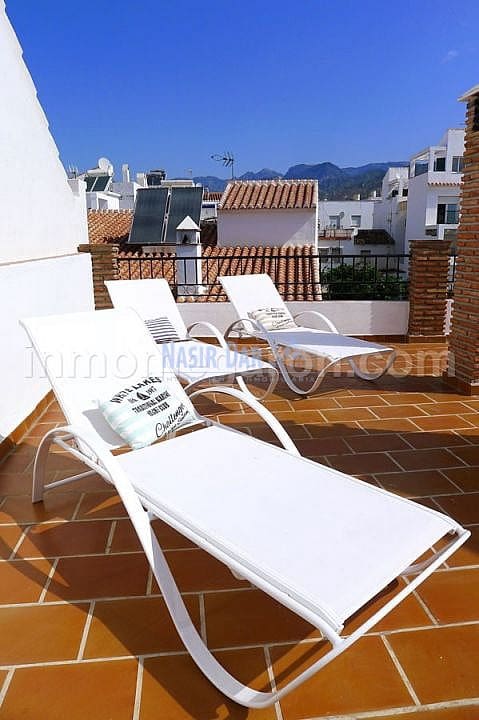 3 quarto Apartamento para arrendamento para férias em Nerja - 840 € (Ref: 8296776)