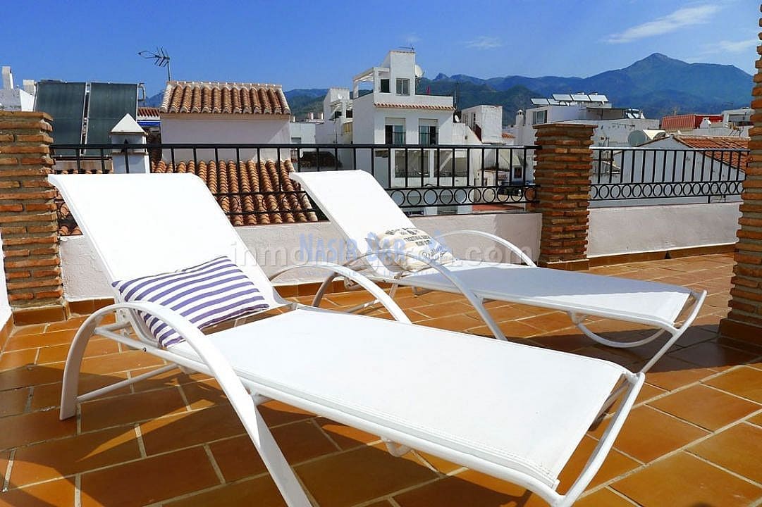 3 quarto Apartamento para arrendamento para férias em Nerja - 840 € (Ref: 8296776)