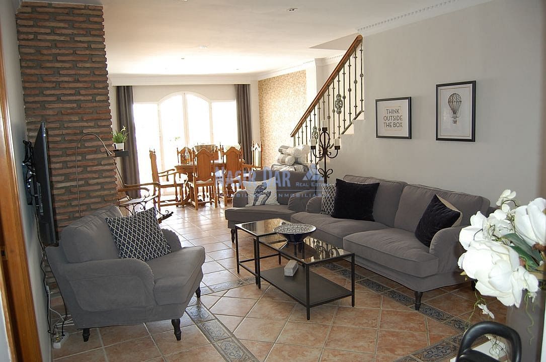 3 quarto Apartamento para arrendamento para férias em Nerja - 840 € (Ref: 8296776)