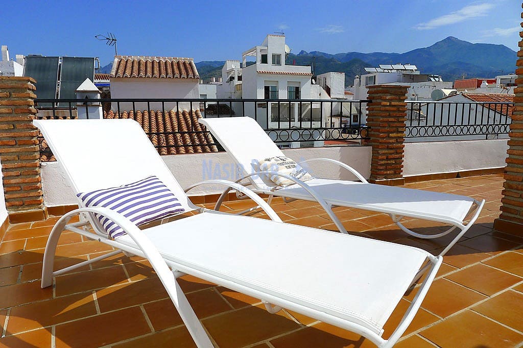3 bedroom Apartment for holiday rental in Nerja - € 840 (Ref: 8296776)