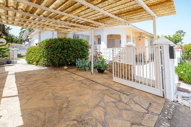 2 soveværelse Villa til salg i El Peñoncillo, Torrox - € 359.000 (Ref: 8421913)