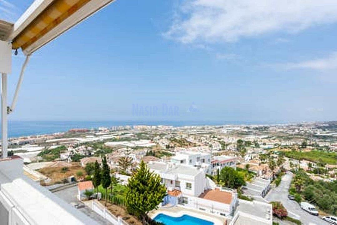 1 quarto Penthouse para arrendamento para férias em Torrox-Costa com piscina - 455 € (Ref: 8986618)