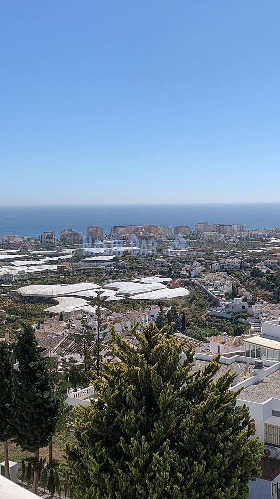 Ático de 1 habitación en Torrox-Costa en alquiler vacacional con piscina - 455 € (Ref: 8986618)