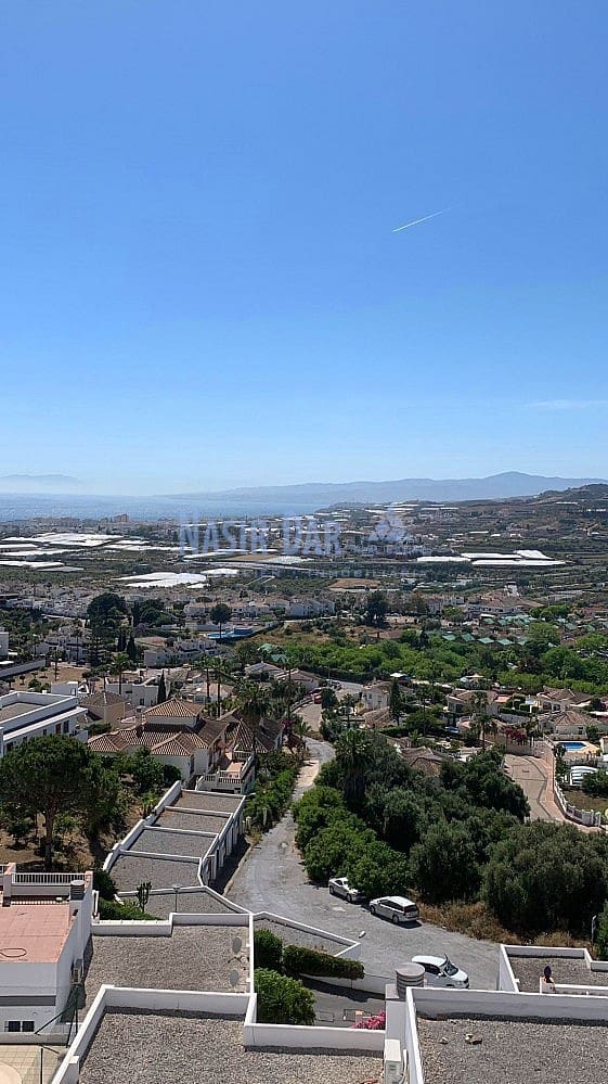 Ático de 1 habitación en Torrox-Costa en alquiler vacacional con piscina - 455 € (Ref: 8986618)