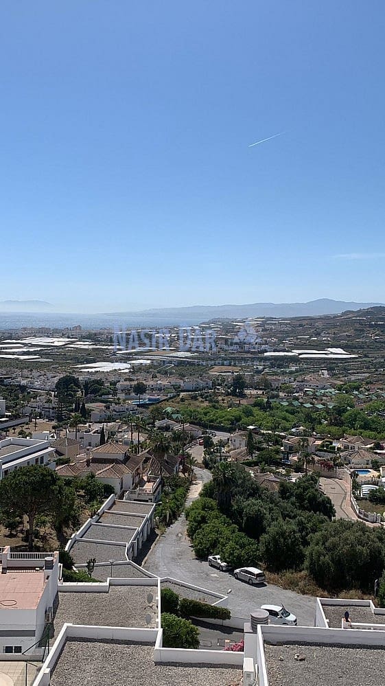 Ático de 1 habitación en Torrox-Costa en alquiler vacacional con piscina - 455 € (Ref: 8986618)