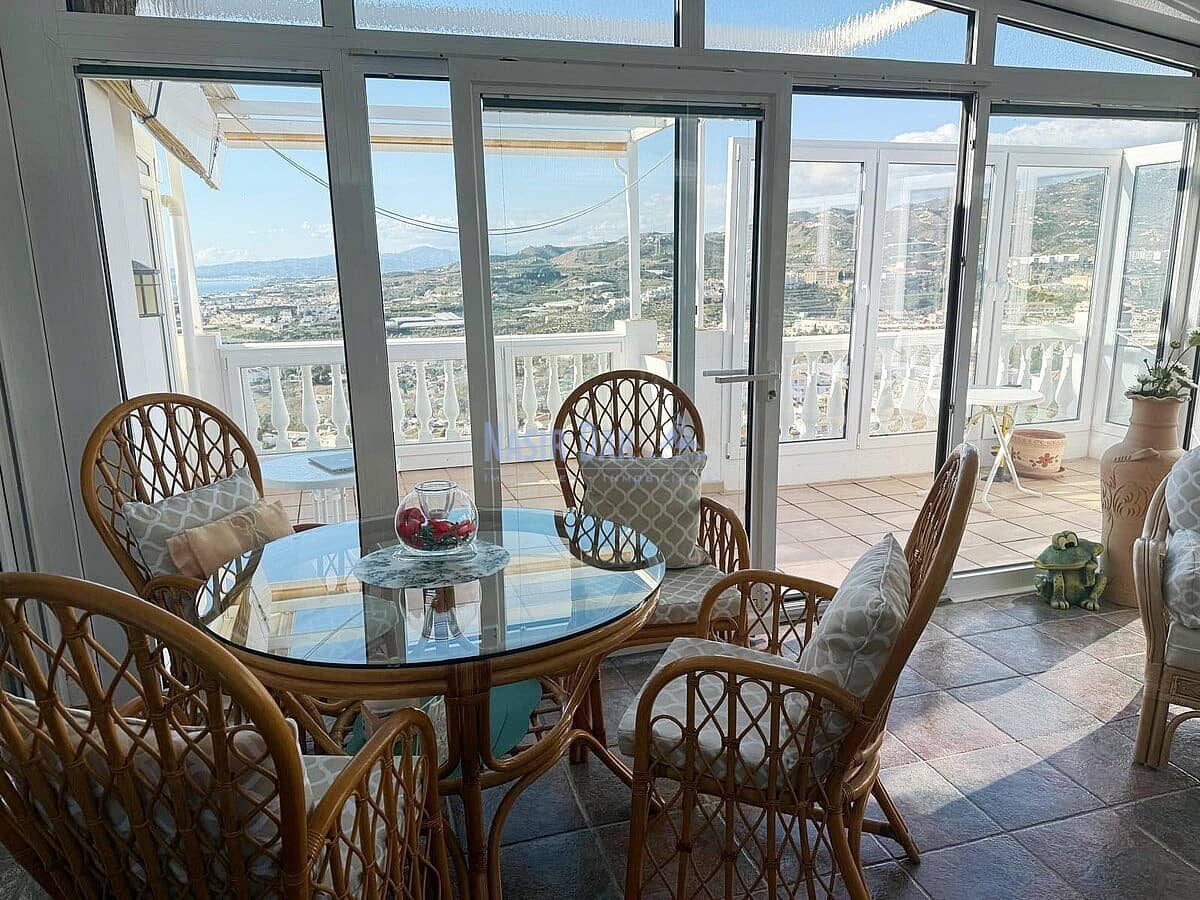 Ático de 1 habitación en Torrox-Costa en alquiler vacacional con piscina - 455 € (Ref: 8986618)