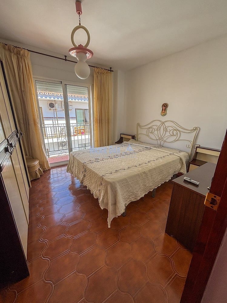 3 soveværelse Lejlighed til salg i Nerja - € 290.000 (Ref: 9086133)