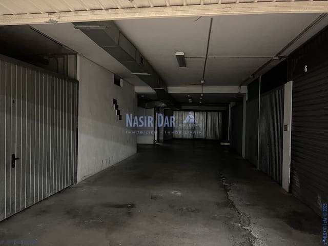 Garage til salg i Centro, Nerja - € 190.000 (Ref: 9298977)