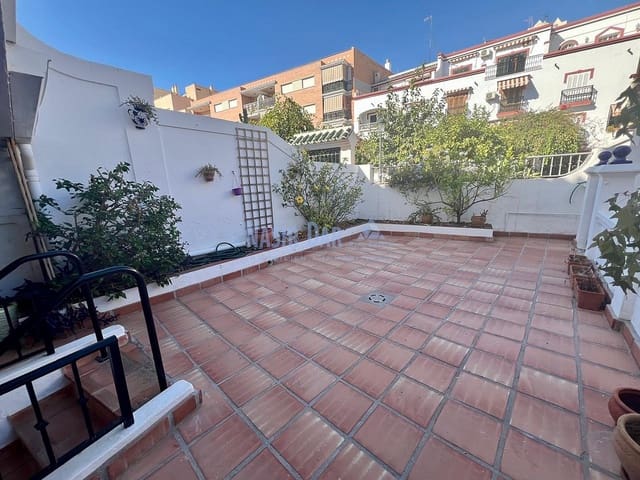 2 soveværelse Lejlighed til salg i Centro, Nerja - € 210.000 (Ref: 9328542)