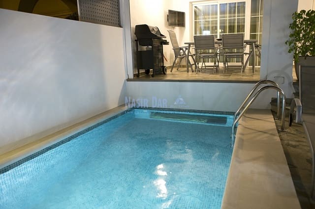 3 chambre Villa/Maison Mitoyenne à vendre à Centro, Nerja avec piscine - 498 000 € (Ref: 9335605)