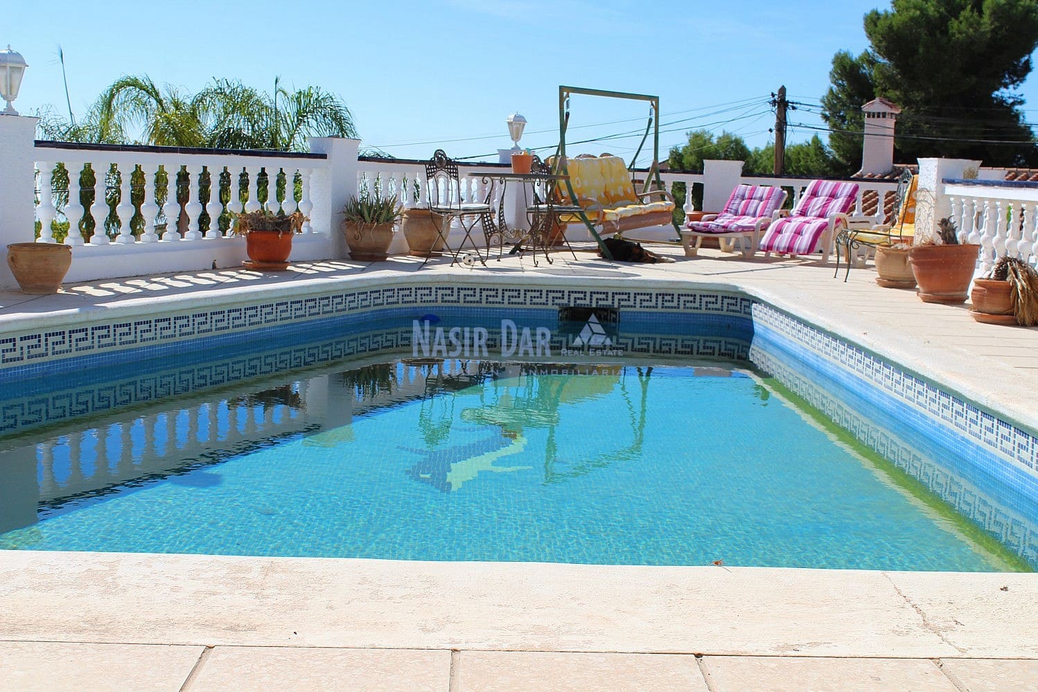 4 sypialnia Willa na sprzedaż w Nerja z basenem garażem - 650 000 € (Ref: 9343608)