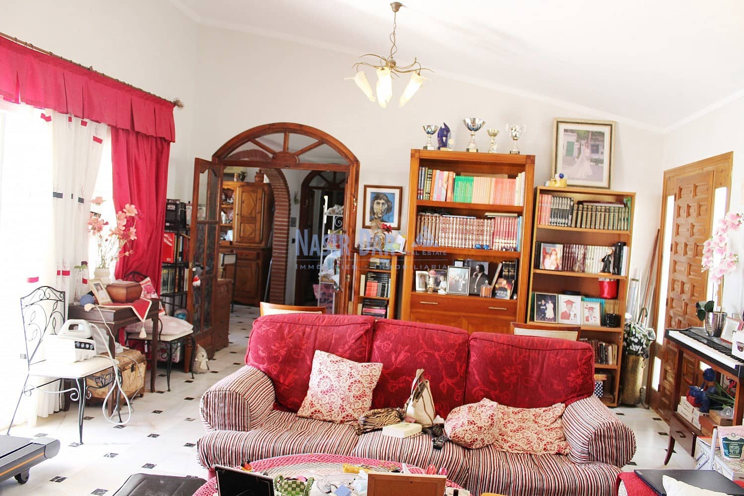 4 sypialnia Willa na sprzedaż w Nerja z basenem garażem - 650 000 € (Ref: 9343608)