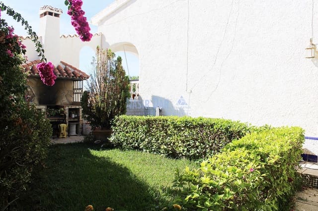 4 sovrum Villa till salu i Centro, Nerja med pool garage - 650 000 € (Ref: 9343608)